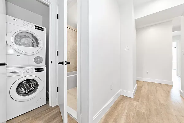 Rented by MNS | media 12