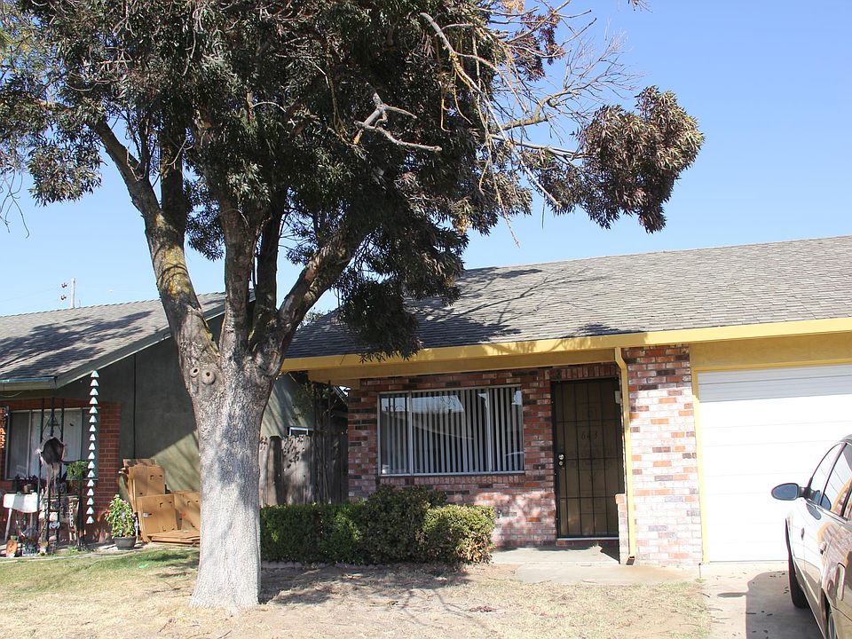 2nd image of 643 Kings Ln