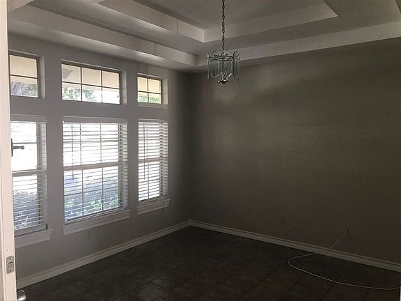 3rd image of 1808 Vinewood Oak Ct