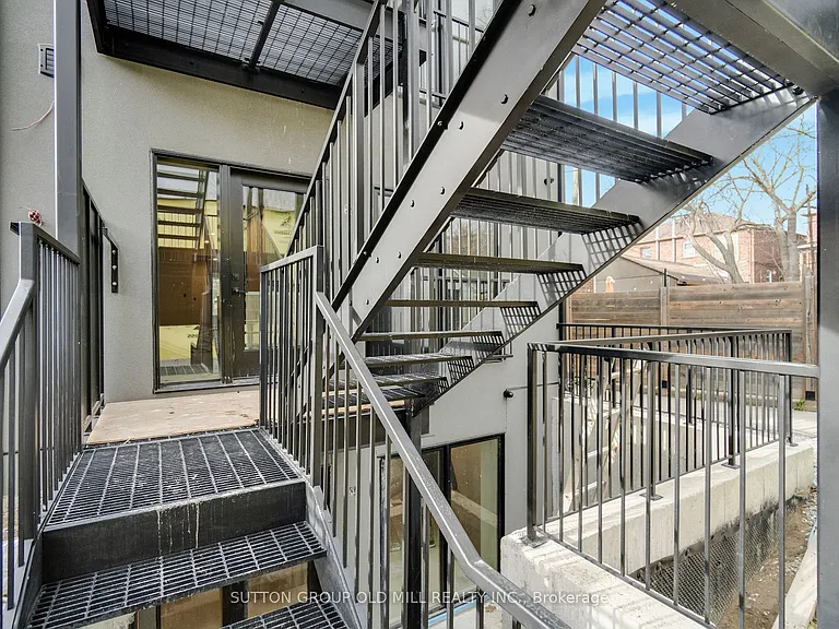 625 Harvie Ave #2 — Photo 21