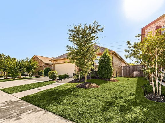 3rd image of 11611 Brookside Arbor Ln