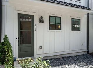 157 Chestnut Cir, Atlanta, GA 30342