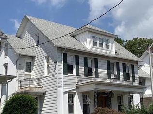 22 N Ambler St, Quakertown, PA 18951