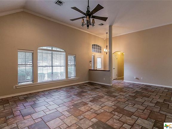 5th image of 1201 Salado Oaks Dr