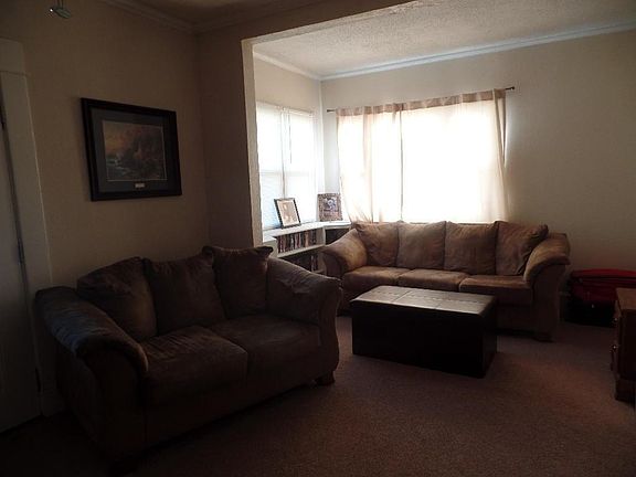 4th image of 325 Eddy St