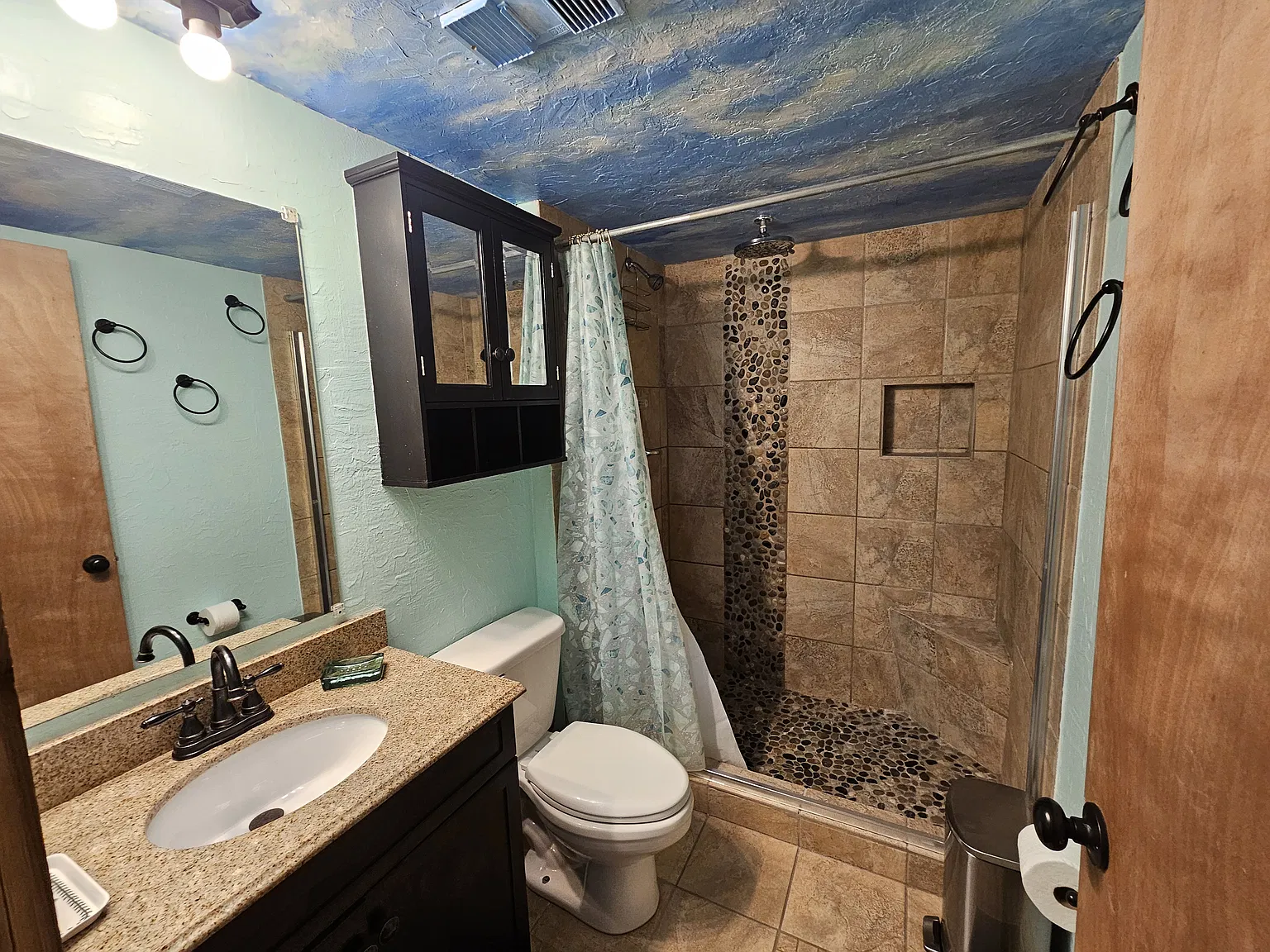 2 bed, $3,000 — Photo 2