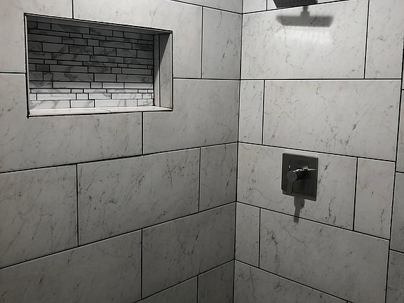4th image of 4372 Roswell Dr