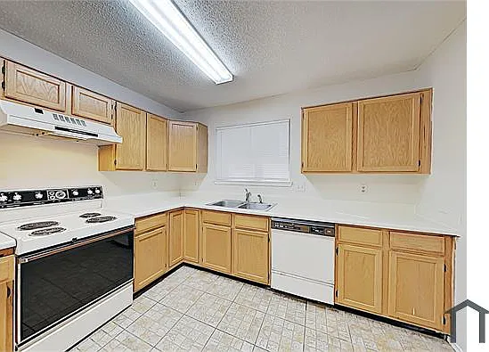 7912 Hot Springs Ct — Photo 7