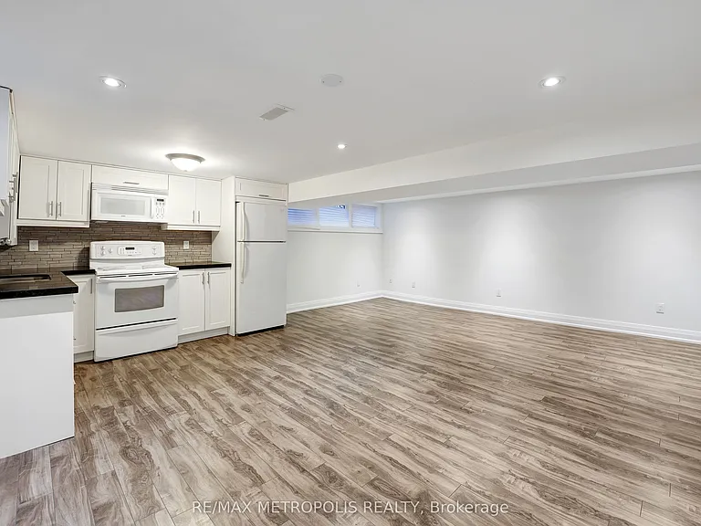 268 Penn Ave #BASEMENT — Photo 5