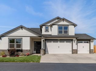 3465 NW 15th St, Redmond, OR 97756