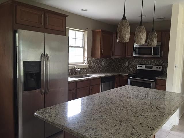 1st image of 353 Gardner Dr