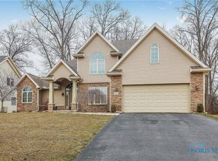 8746 Cedar Bend Rd, Sylvania, OH 43560