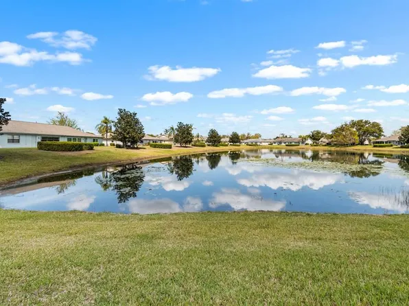 1415 Langley Dr, Sun City Center, FL 33573