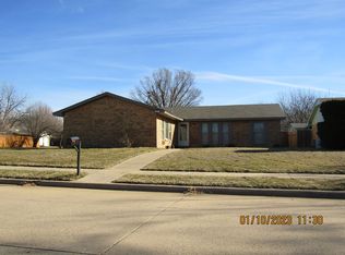 207 NE 46th St, Lawton, OK 73507