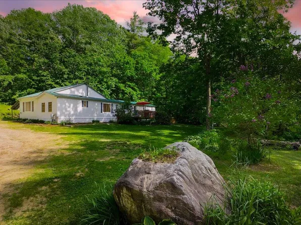 15 McLaughlin Drive, Turner, ME 04282
