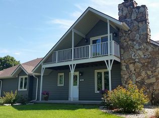 302 Jo Deb Dr, Norfolk, NE 68701