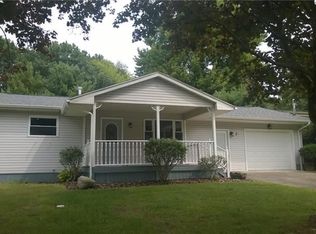 2074 De Brakeleer Ave, Farrell, PA 16121