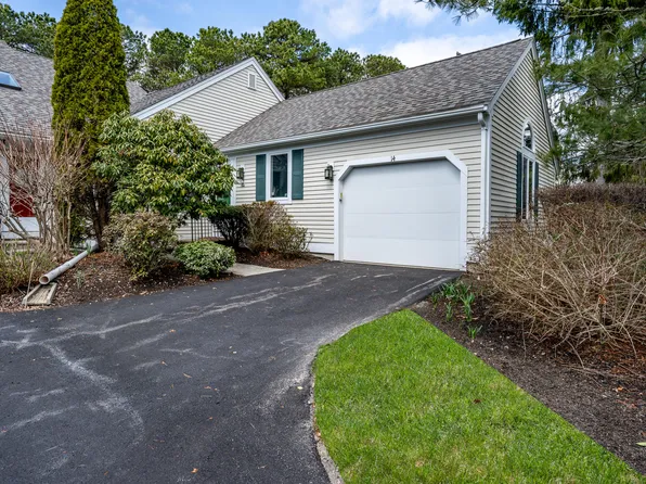 14 Executive Drive, Mashpee, MA 02649