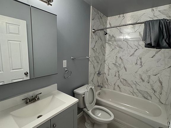 5th image of 1018 Callowhill St #6