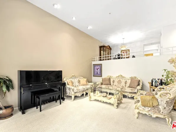 6609 Hannum Ave, Culver City, CA 90230