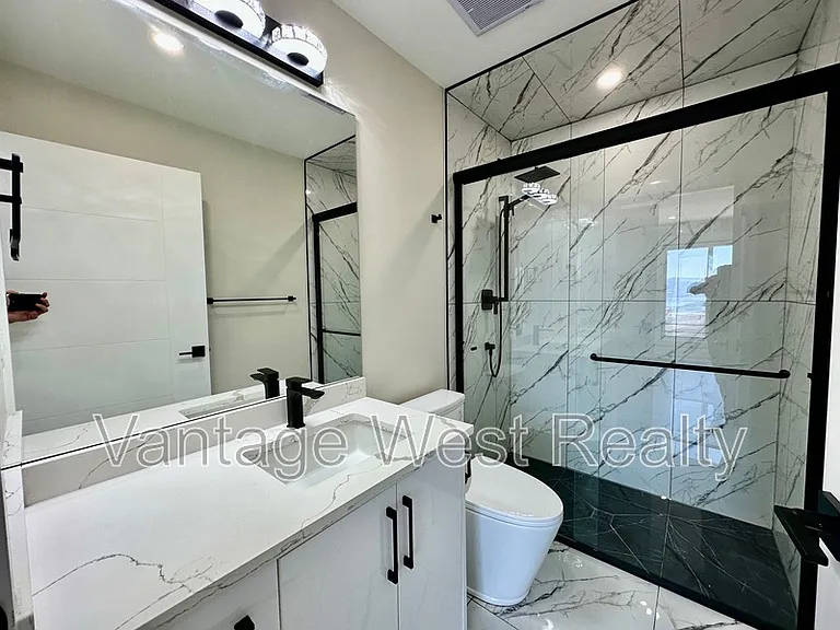 3608 Silver Way — Photo 28