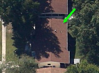 115 Shawnee Ln, Florissant, MO 63033