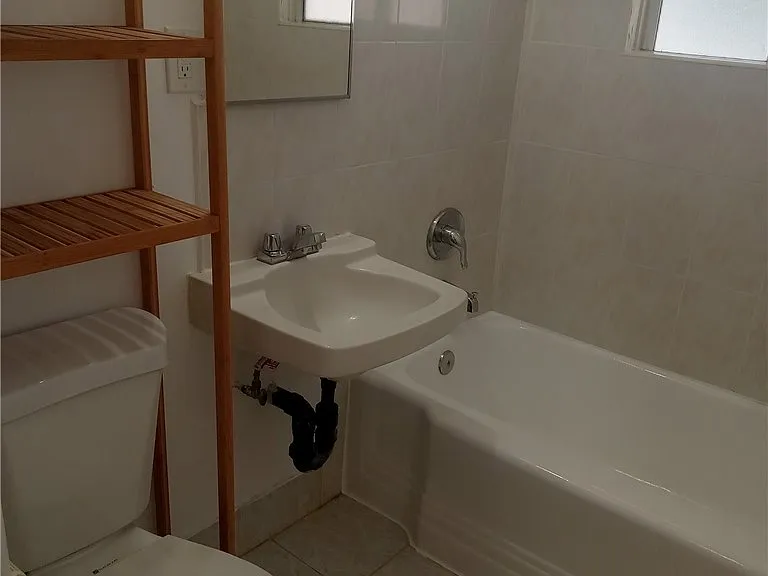 713 S Almansor St — Photo 7