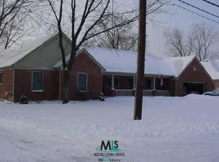 2288 Vermont Dr, Troy, MI