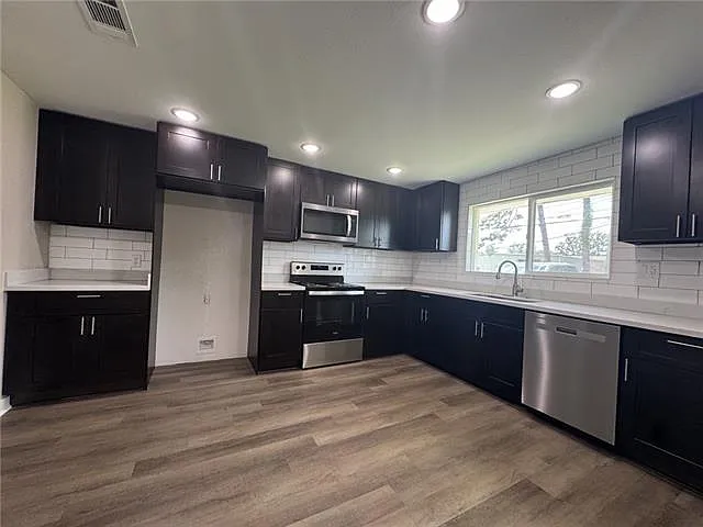 307 S Linden St — Photo 5