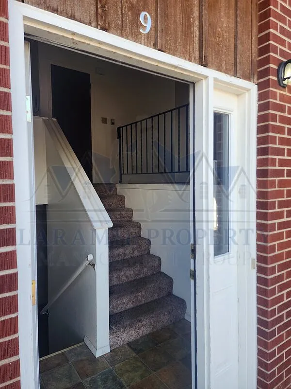 2 bed, 1.5 bath, $1,149 — Photo 3