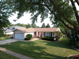 45 Hilltop Dr, Bourbonnais, IL