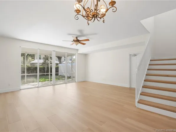 168 Santa Barbara Way, Palm Beach Gardens, FL 33410