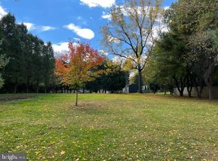 1204 Parkside Dr S, Reading, PA 19611