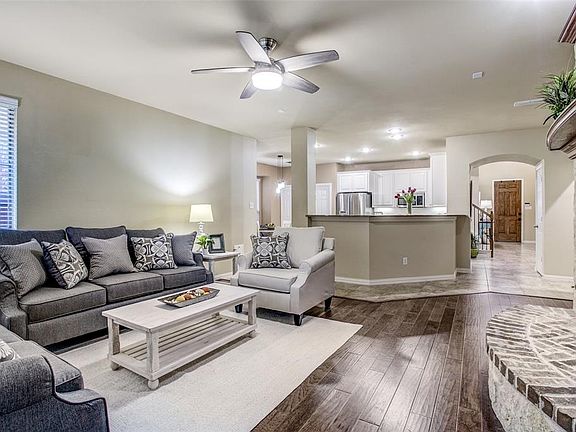 4th image of 3309 Estes Park Ln