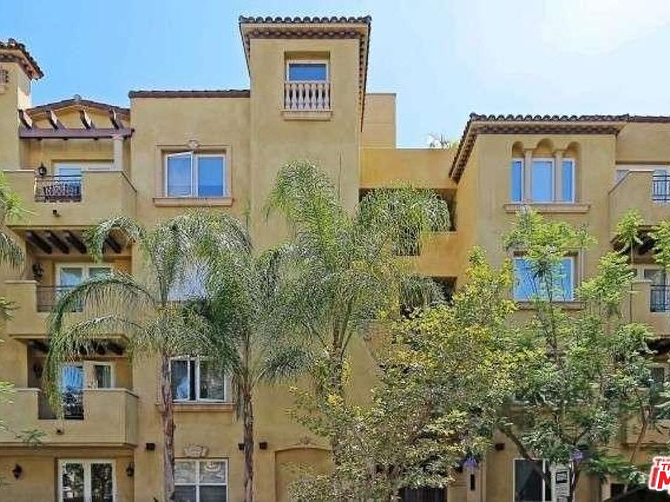 1st image of 12044 Hoffman St #305