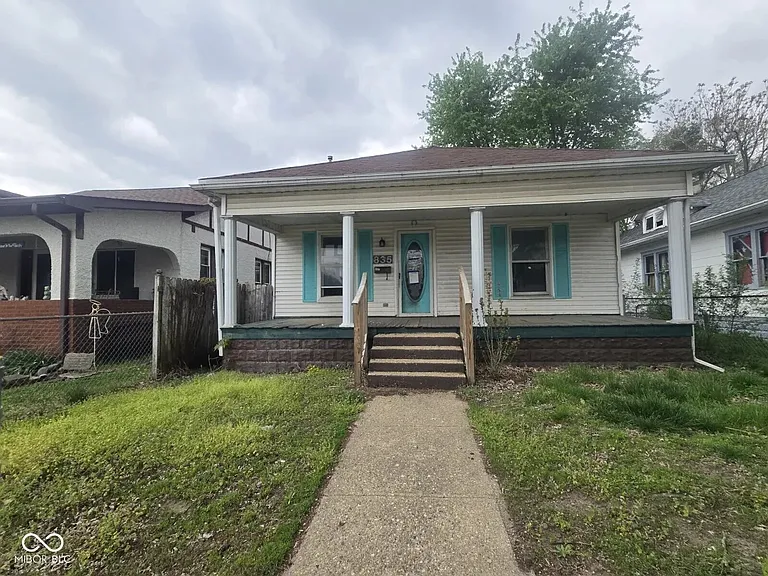 835 S 3rd St — Photo 1