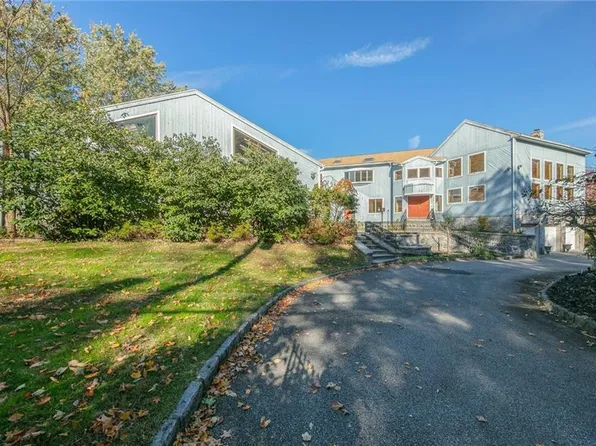 56 Stormytown Rd, Ossining, NY 10562