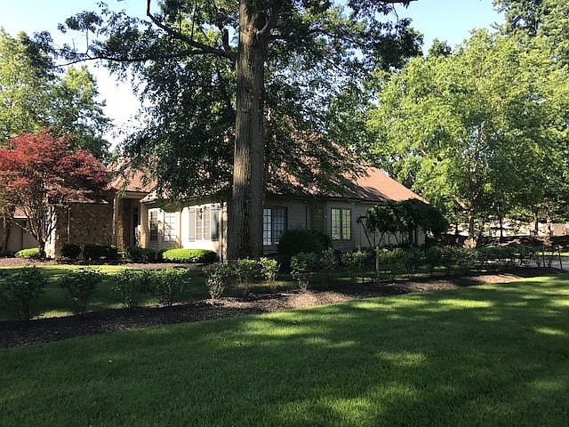 2nd image of 24519 Hilliard Blvd #28