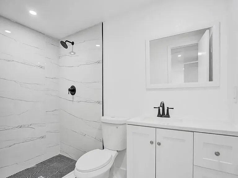 Full Private Bathroom