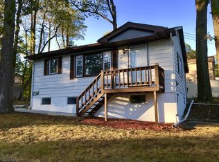300 Knox Way, Hopatcong, NJ 07843
