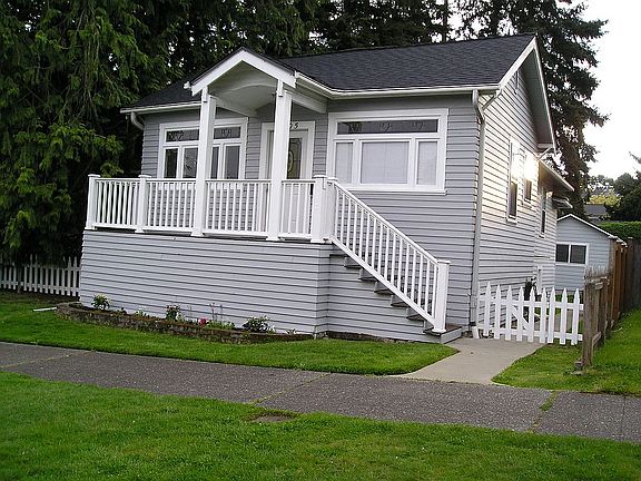 front/side 2 back yard/garag