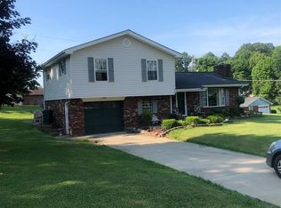 4224 Killen Dr, Ashland, KY 41102
