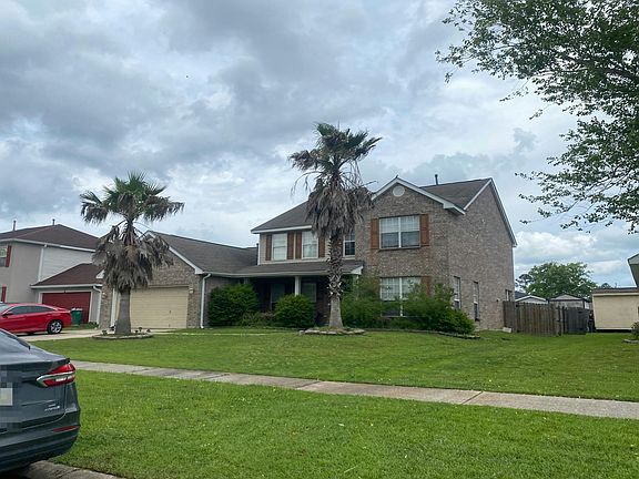 2nd image of 233 Goldenwood Dr