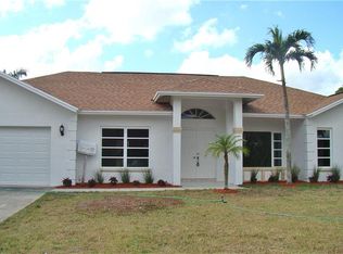 402 Forest Hills Blvd, Naples, FL 34113