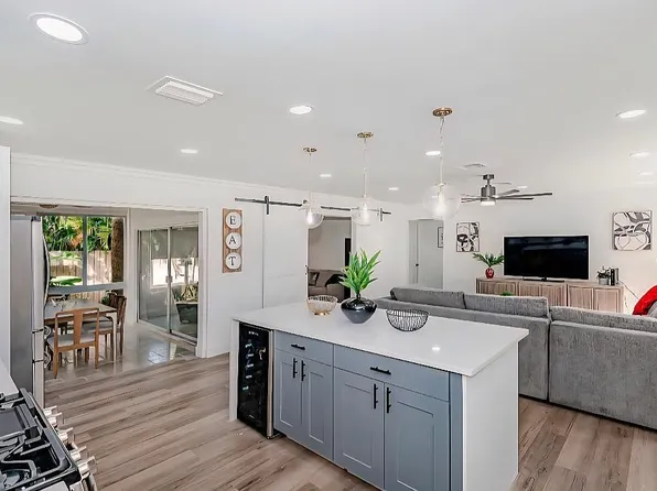 2585 SE 4th St, Pompano Beach, FL 33062