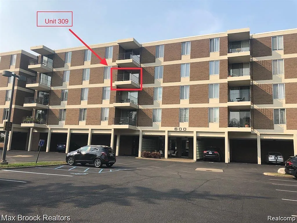 2 bed, 2.0 bath, 1117 sqft, $2,200 — Photo 2