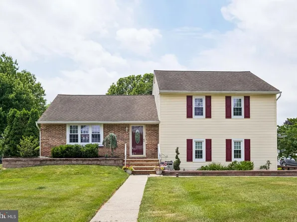 10 Monroe Way, Newtown, PA 18940