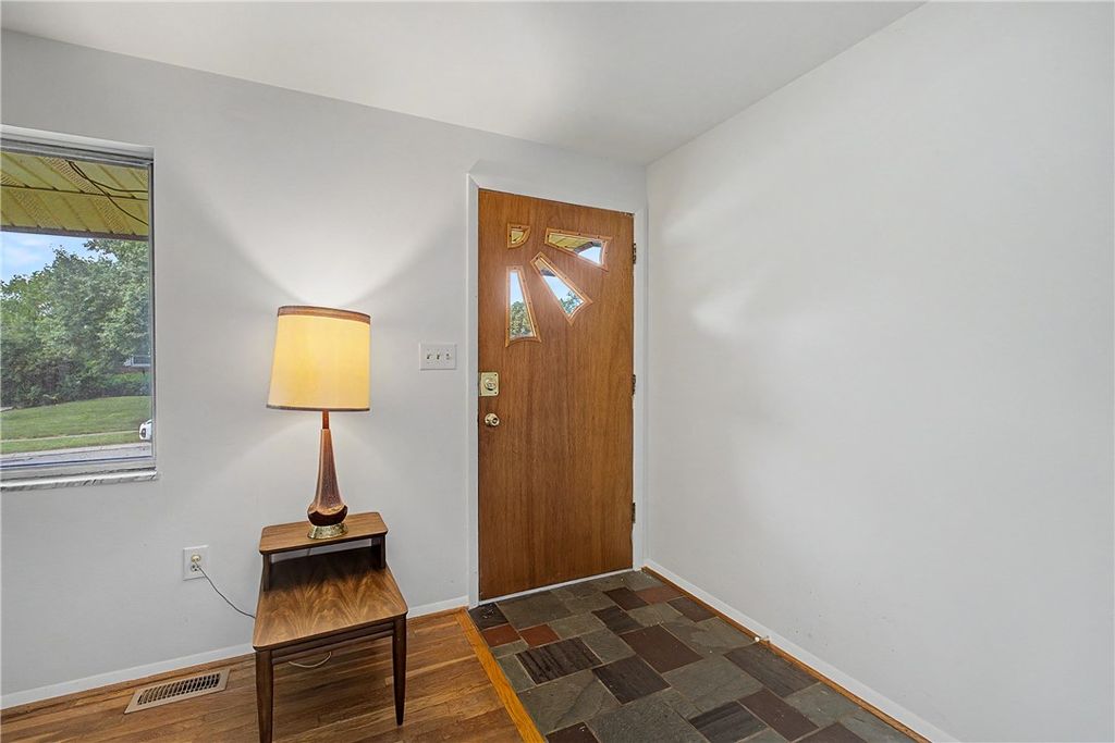 6931 Rushleigh Rd, Englewood, OH - View 5