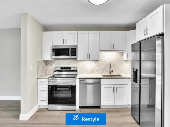 541 NE 18th St, Boca Raton, FL 33432