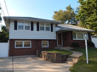 208 Kingsport Rd, Cherry Hill, NJ 08034